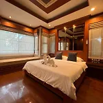 Hollywood Pool Villa City Center